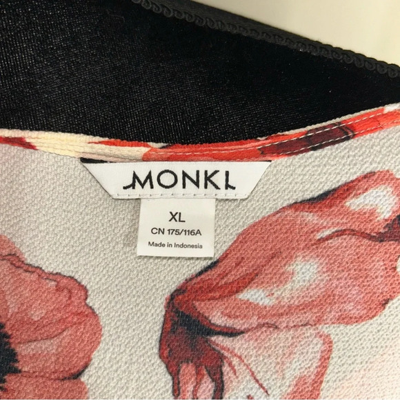 Monki relaxed romper with tie front and frill sleeves in poppy print - Picture 9 of 9